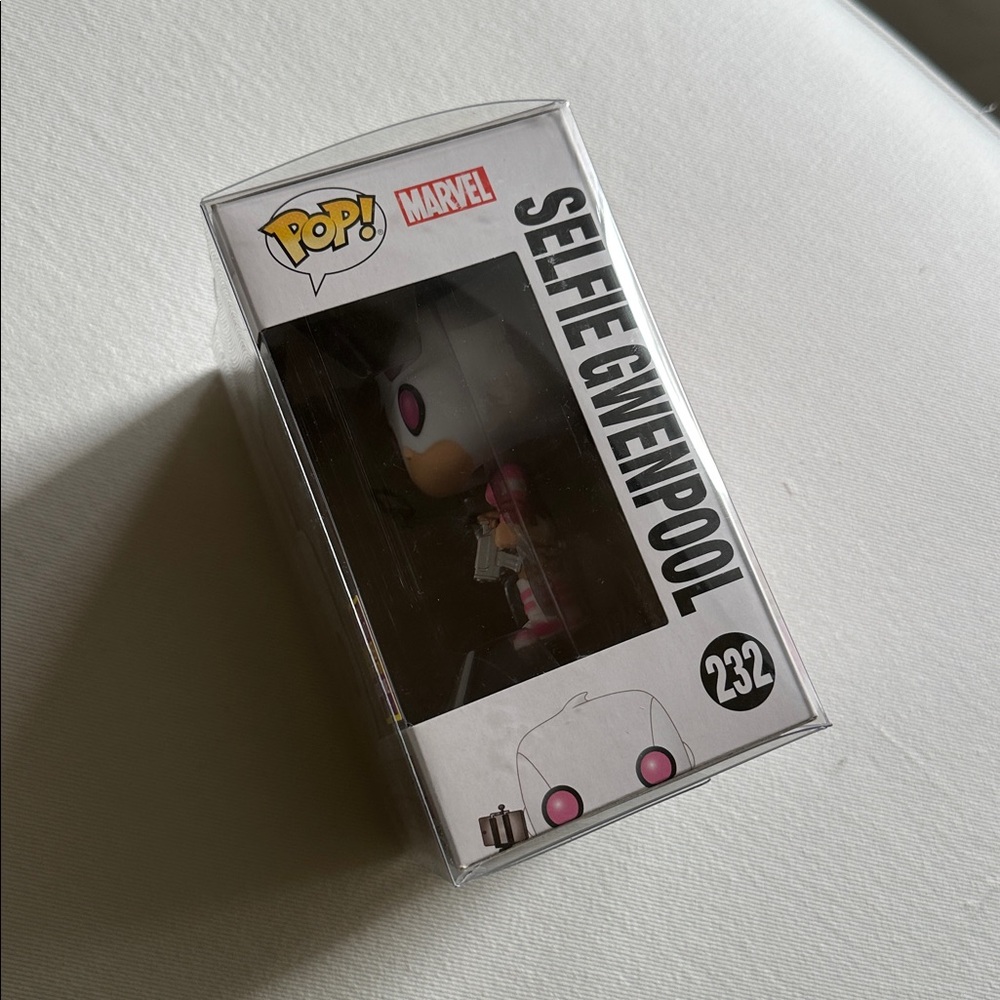 GwenPool Marvel Funko Pop 232 - Picture 2 of 5